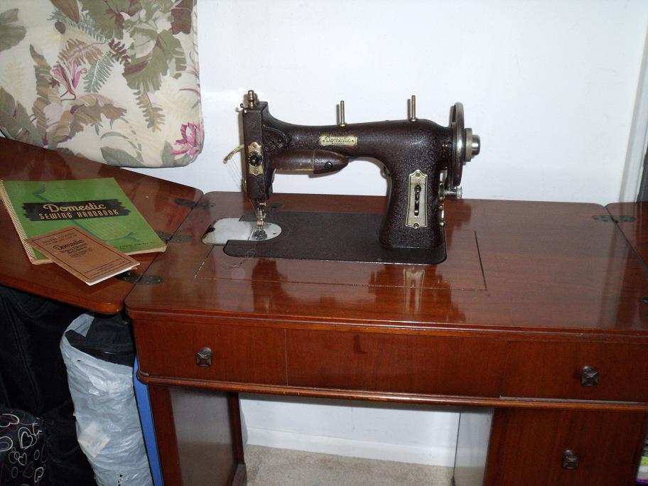 Domestic Rotary Sewing Machine Model 151 InstAppraisal